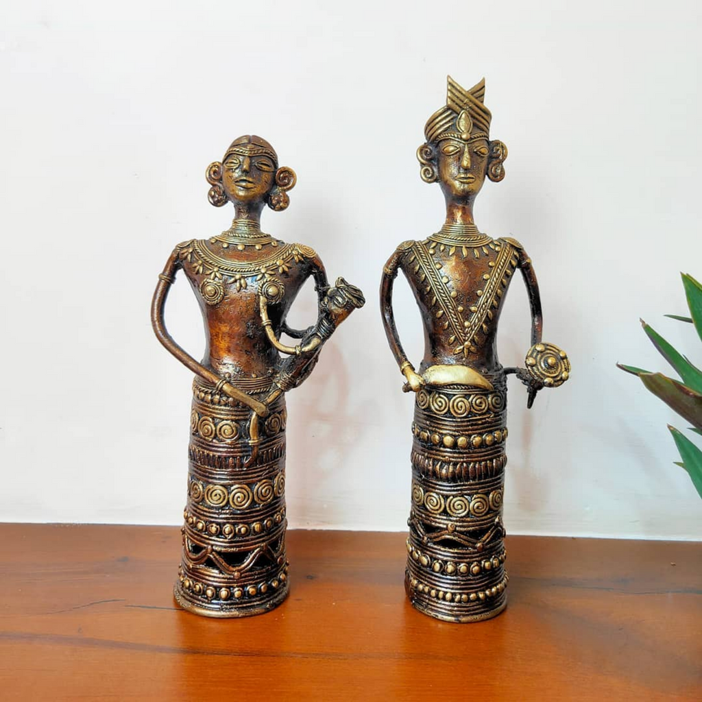 Tribal family dhokra